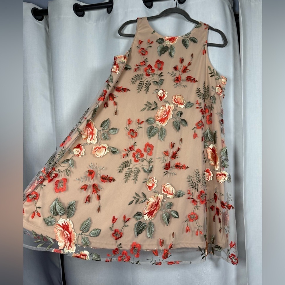 Beige by Eci Tan and Red Embroidered Floral Swing Dress Large - Picture 8 of 12